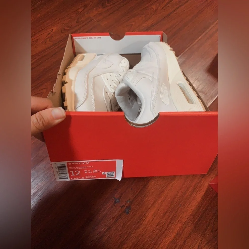 Nike Womens Size 12 Air Max 90 SE The Future Is Equal FD0867-133 Sail White Lips